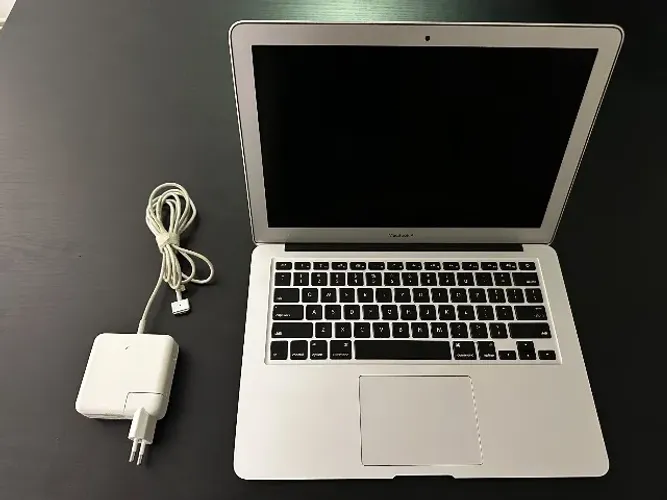 MacBook Air 13" (2014) - Intel Core i5 / 4GB RAM / SSD 128GB - Preço de Oportunidade!