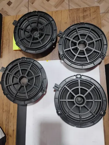 ? KIT COM 4 FALANTES ORIGINAIS PEUGEOT - R$100 ?