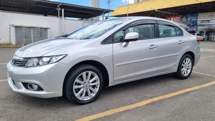 Honda Civic Sedan LXR 2.0 Flexone 16V Aut. 4P 2014