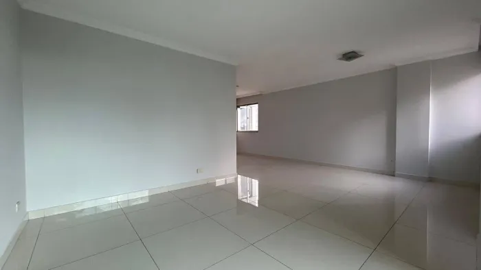 Apartamento espetacular no 8º andar, com 170 m² de área privativa, perfeito para quem busc
