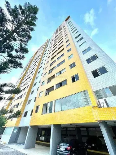 Excelente apartamento com 2 quartos [1 suíte], andar alto, lado sombra, ventilado, no bair