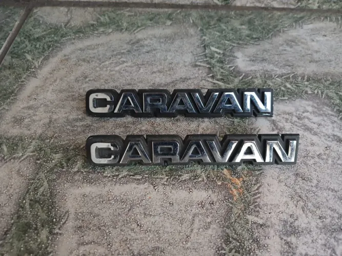 Emblema Caravan