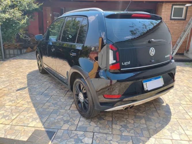 Volkswagen Up! Cross 1.0 TSI Total Flex 12V 5P 2018