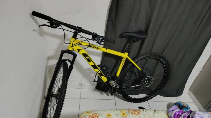 bike GTI nova nunca usada troco em celular iphone *