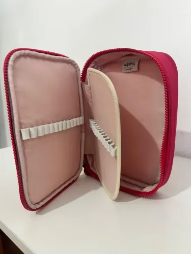 Estojo kipling