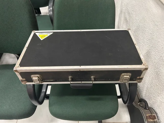 Case de pedaleira p/ guitarra e violão