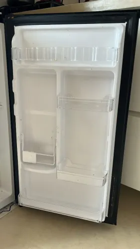 Frigobar Electrolux 90Lts