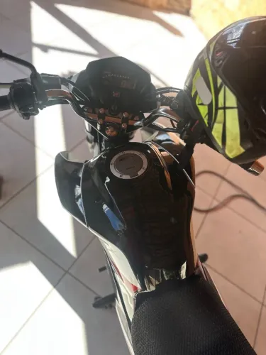 Moto 160