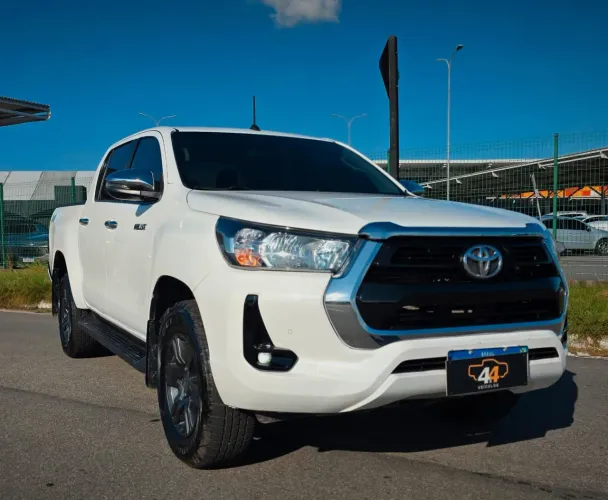 Toyota Hilux CD SR 4X4 2.8 TDI Diesel Aut. 2024
