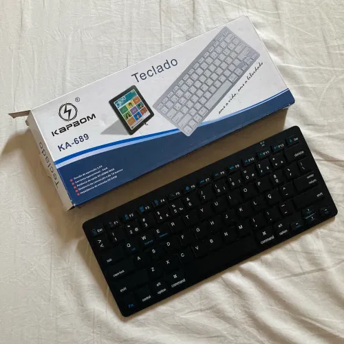 Teclado preto Bluetooth