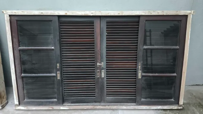 JANELA VENEZIANA MADEIRA MACIÇA 6 FOLHAS 2,00 X 1,10