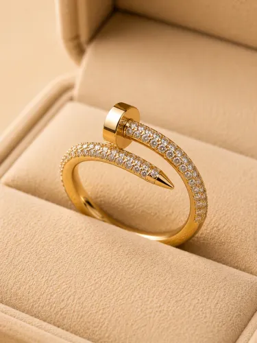 Anel Prego Cravejado em Ouro 18k 750