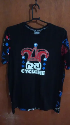 Camiseta da Cyclone original 180,00 