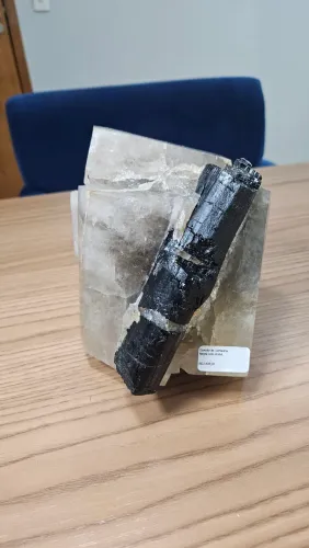 Canudo turmalina negra com cristal