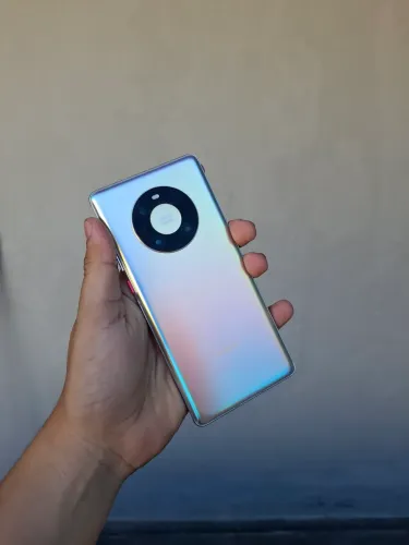 Huawei Mate 40 Pro (Desbanca Apple e Samsung)