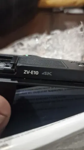 Sony ZV E10