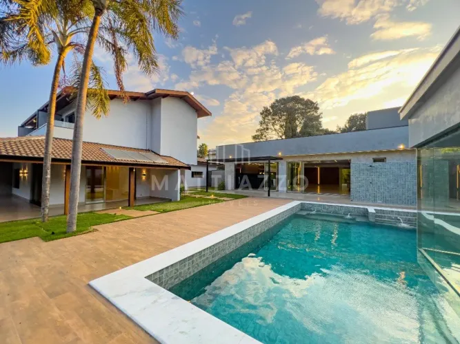 Sobrado em condomínio à venda com espaço gourmet, Portal das Rosas Limeira/SP.