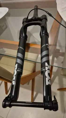 Suspensão fox performance 32 (500 km de uso)