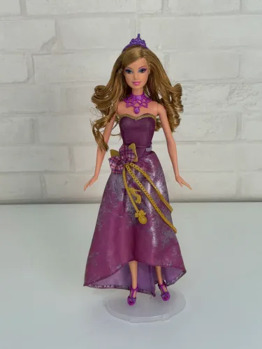 Boneca Barbie Escola De Princesas Delancy (ler descrição)