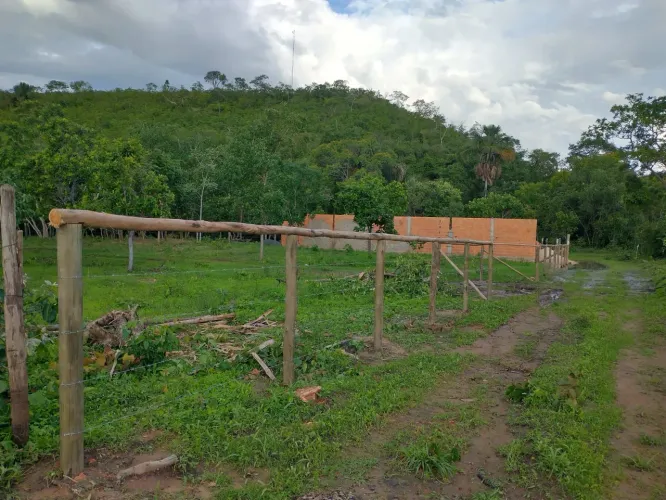 Vendo terreno na beira do rio de pedras