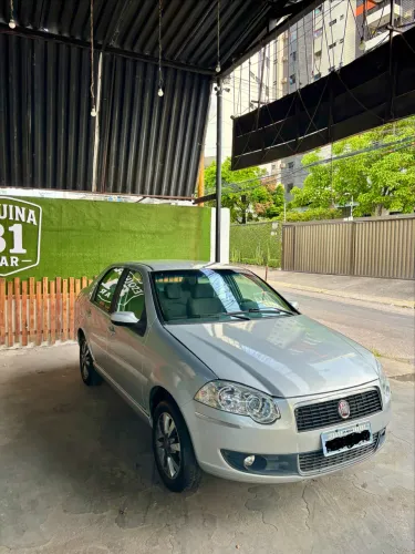 Fiat Siena Essence Dualogic 1.6 Flex 16V 4P 2011