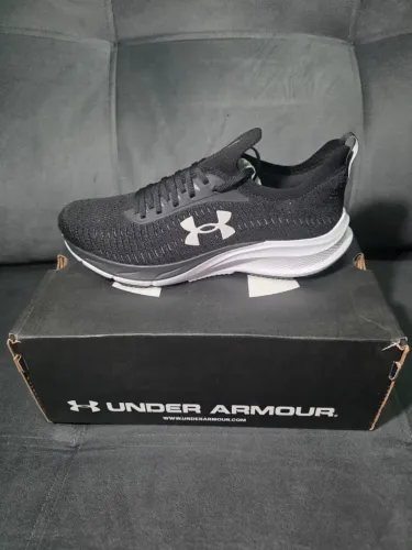 Tenis Under Armour N41 e N43