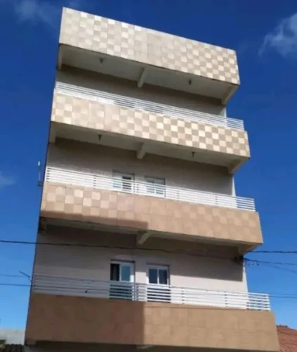 ALUGA-SE APARTAMENTO NO CENTRO DE SOLANEA PB