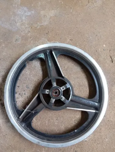 Roda da Titan 125 (dianteira) para motos freio a disco
