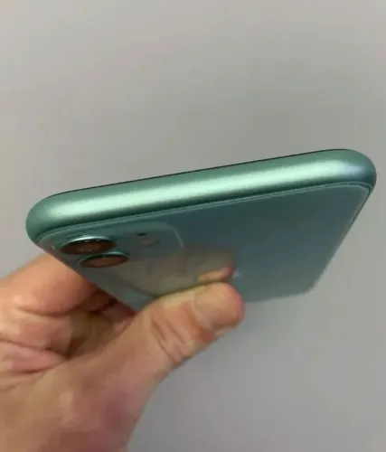 Vendo iPhone 11 normal 64gb