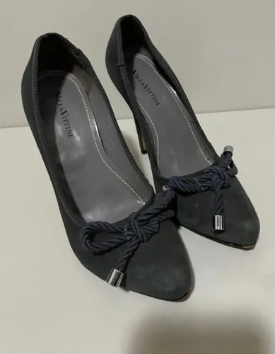 Scarpin nobuck salto fino