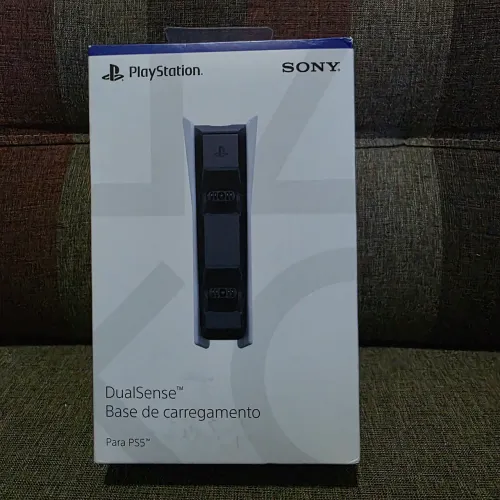 Base de carregamento Sony para controle DualSense (CFI-ZDS1) do PlayStation 5.