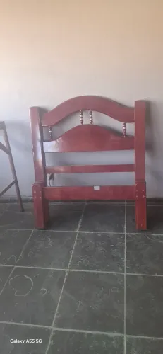 Cama de solteiro e colchão