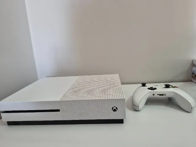Xbox One S