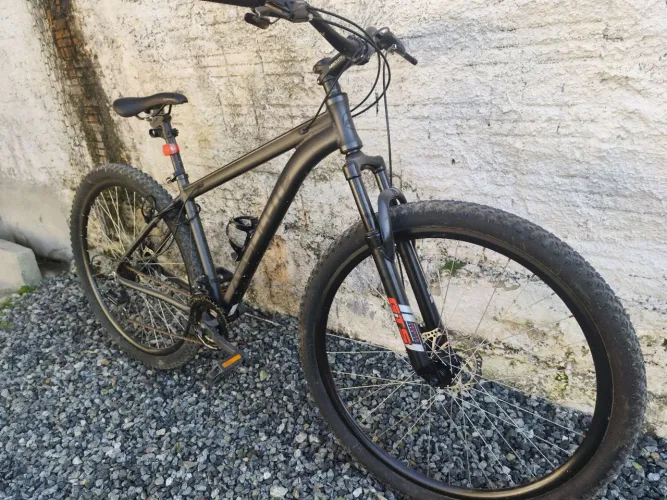 Bicicleta Absolute aro 29 15 marchas zerada