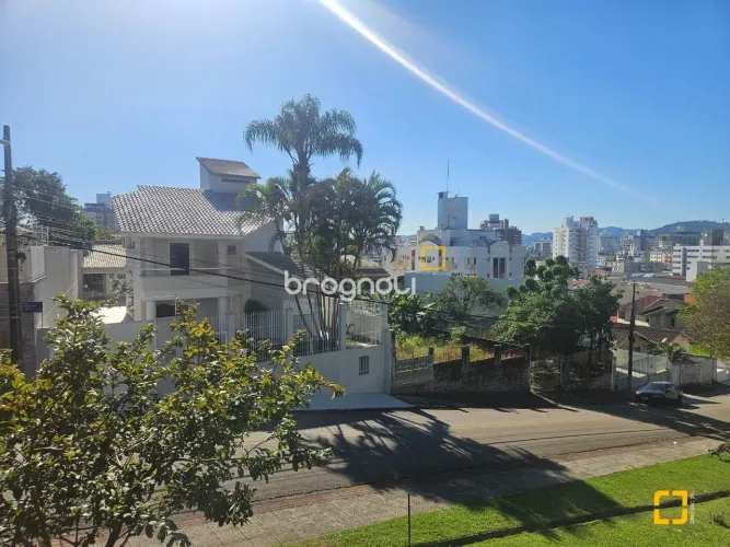 Casa para venda no bairro Canto em Florianópolis/SC