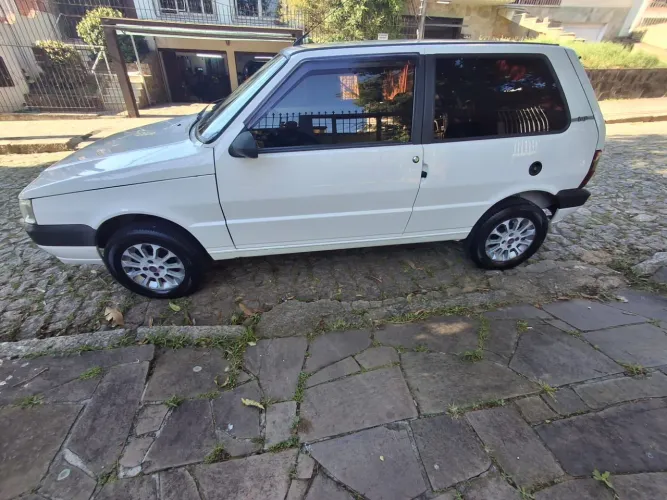 Fiat Uno Mille 1.0 Fire/ F.flex/ Economy 2P 2011