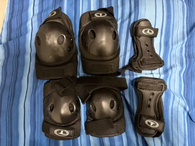 Kit Infantil com Joelheira, Cotoveleira e Proteção de Punho - Infantil - Traxart
