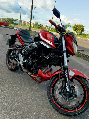 MT03 vermelha exclusiva
