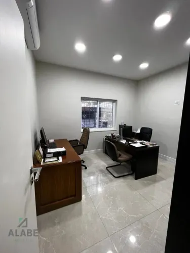 Comercial com 170.0 m², à venda no bairro Vila Cordeiro.
