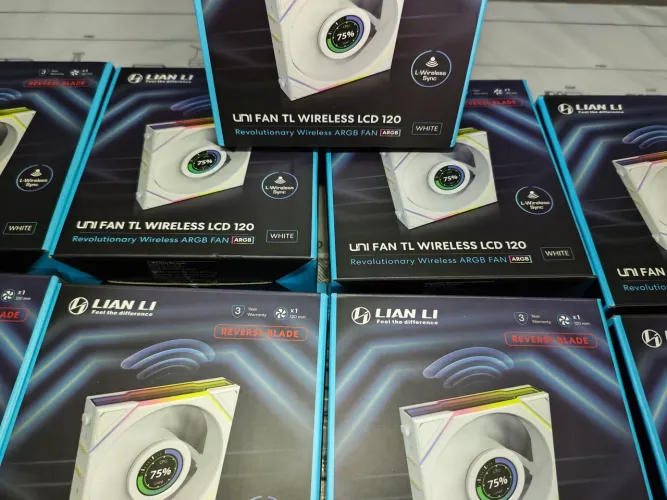 Cooler Fan Lian Li Uni Fan TL Wireless LCD Reverse e Normal Blade Branco 120mm ARGB pc