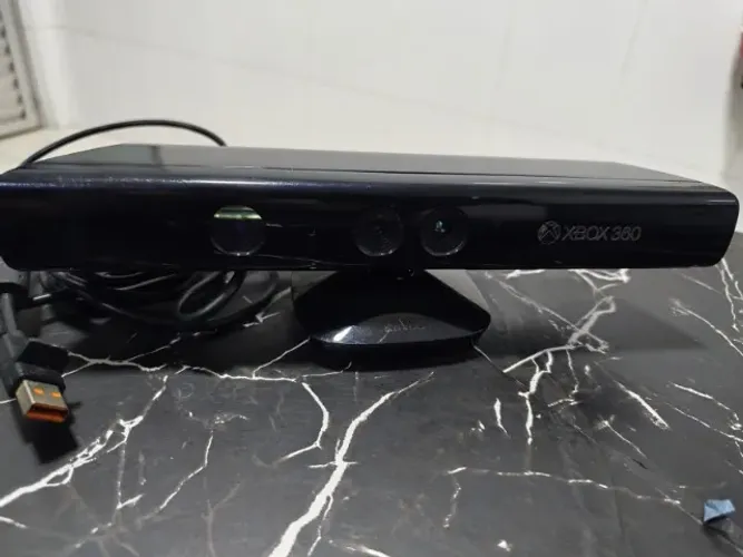 Sensor Kinect Xbox 360 + 2 Jogos Originais (Brinde!)