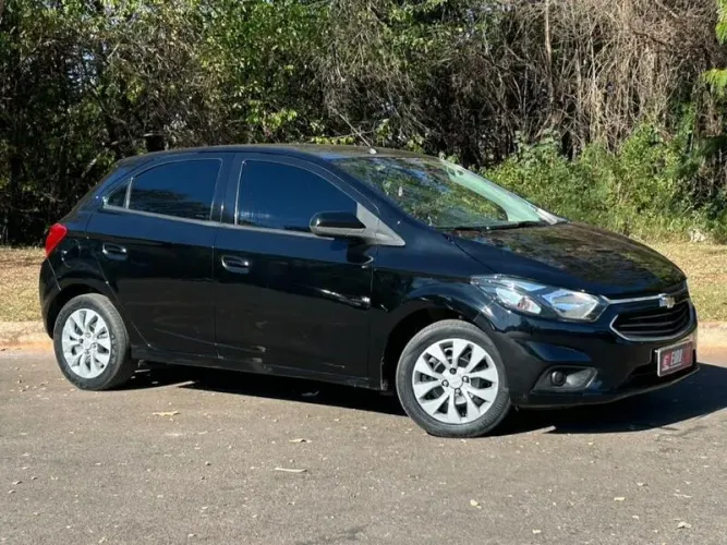 Chevrolet Onix Hatch LT 1.4 8V Flex Mec. 4P 2017