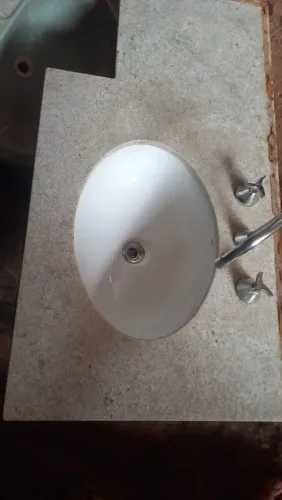 Vendo 2 lavatório completo 250 cada