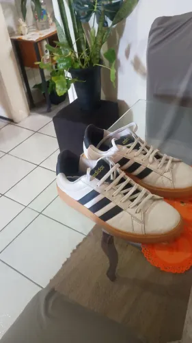 TENIS ADIDAS ORIGINAL, TAMANHO 42