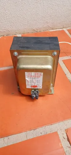 Autotransformador D-Power 7000 VA Bivolt 110/220 V