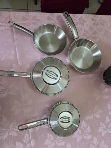 4 Panelas de Inox com fundo triplo
