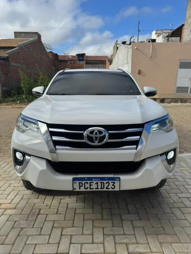 Toyota Hilux SW4 SRV 4X2 2.7 Flex 16V Aut. 2018