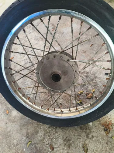 Par de rodas ybr 125/ factor 125 com pneus
