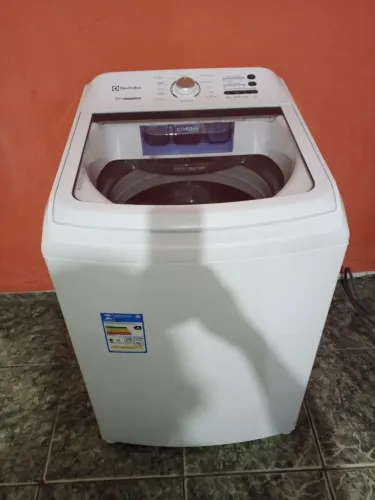 Eletrolux 17 kg  2 anos de uso 