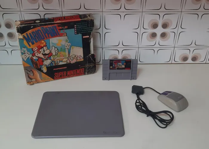 Mario paind do vídeo game super Nintendo antigo 